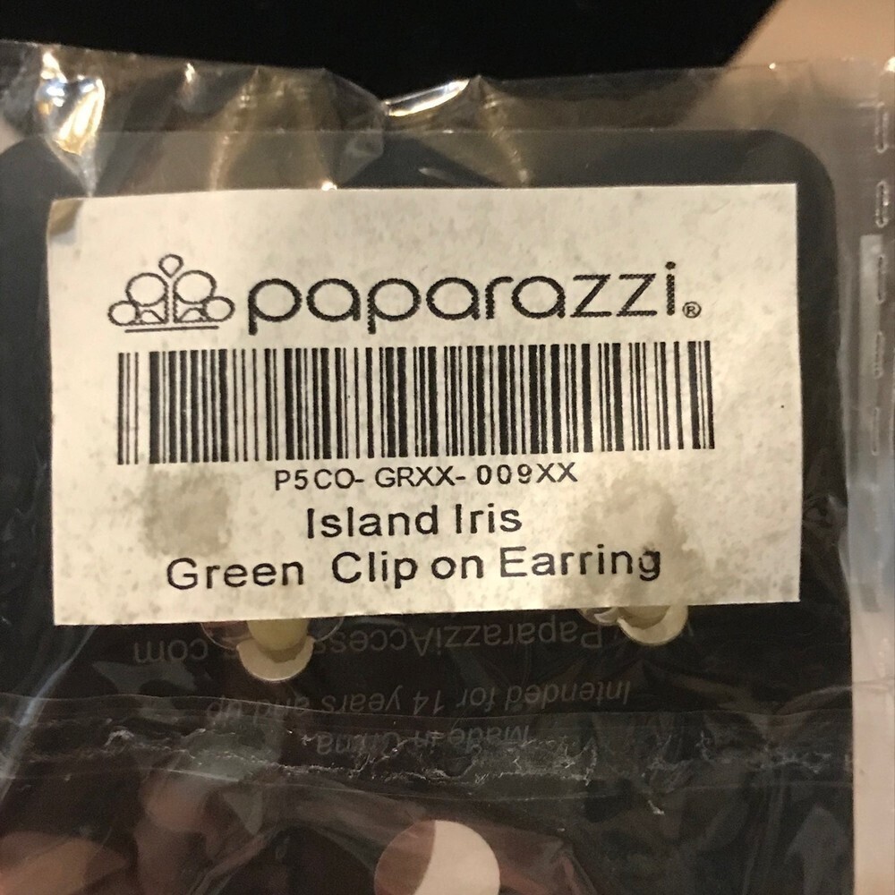 Paparazzi Island Iris Clip On Fashion Earrings Jewelry - Picture 4 of 4